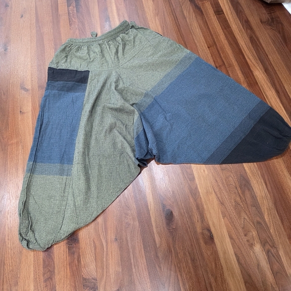 Bohemian Style Harem Pants Patchwork Design Elastic Waist With Drawstring. OS - Picture 2 of 9